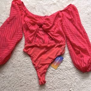 NWT - women’s pink cut out bodysuit - size M